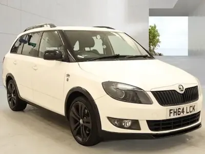 Used Skoda Fabia 105 HP (77 kW) 2014 White Estate