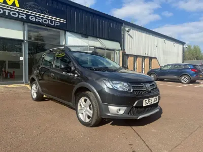 Used Dacia Sandero Lauréate 90 HP (66 kW) 2015 Black Hatchback
