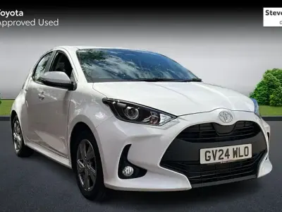 Used Toyota Yaris 116 HP (85 kW) 2024 White Hatchback