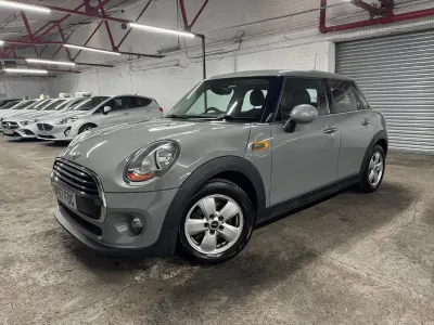 Używany Mini Cooper Hatch 2017 Szary Hatchback