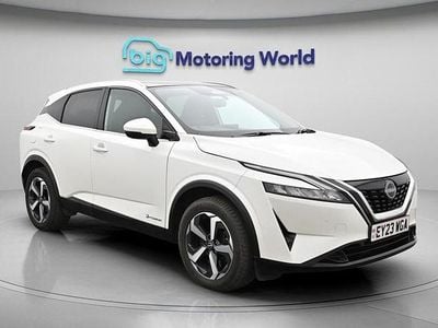 Begagnad Nissan Qashqai N-Connecta 190 HK (139 kW) 2023 Vit SUV
