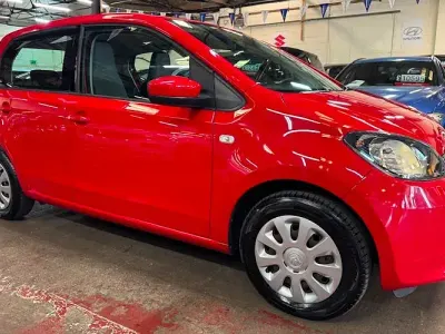 Used Skoda Citigo SE 60 HP (44 kW) 2014 Red Hatchback