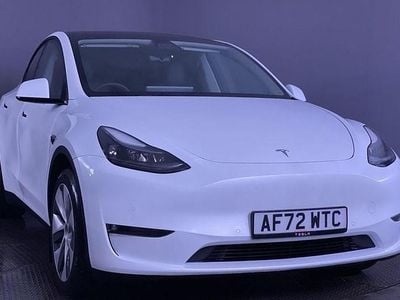 White Used 2022 Tesla Model Y Long Range AWD SUV | £25,799 (Fair price)