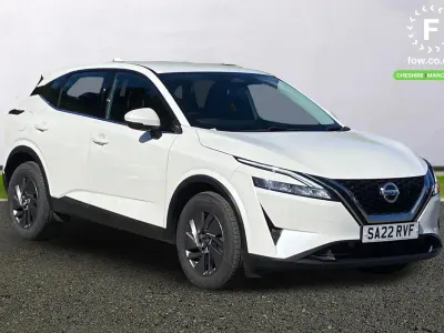 Used Nissan Qashqai Acenta Premium 2022 White SUV