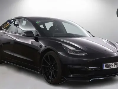 Used Tesla Model 3 11 kW (15 HP) 2019 Sedan