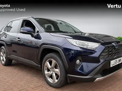 Usado Toyota RAV4 218 HP (160 kW) 2019 SUV