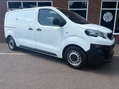 Used Peugeot Expert S 100 HP (73 kW) 2020 White Van