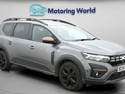 Begagnad Dacia Jogger Extreme 110 HK (80 kW) 2024 Grå Minibuss