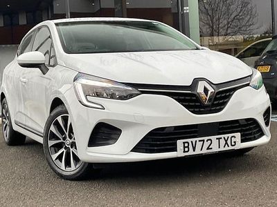 Used Renault Clio V Iconic 90 HP (66 kW) 2022 Hatchback