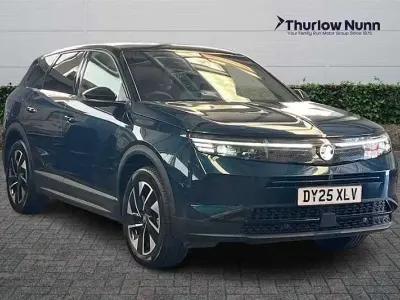 Second-hand Vauxhall Grandland X Ultimate 136 CP (100 kW) 2025 Albastru SUV