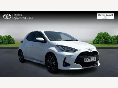 Used Toyota Yaris Design 116 HP (85 kW) 2024 White Hatchback