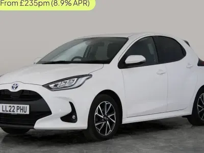 Second-hand Toyota Yaris Hybrid Design 116 CP (85 kW) 2026 Hatchback