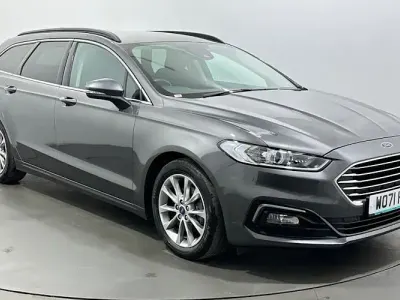 Używany Ford Mondeo Zetec 188 KM (138 kW) 2021 Szary Kombi