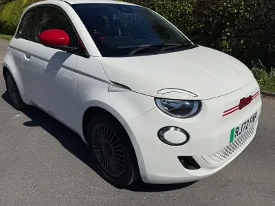 Used Fiat 500e Red 86 kW (118 HP) 2022 Hatchback