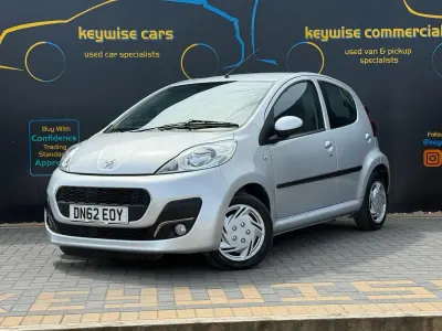 Used Peugeot 107 Active 68 HP (50 kW) 2012 Silver Hatchback