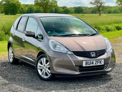 Używany Honda Jazz ES 99 KM (72 kW) 2014 Brązowy Hatchback