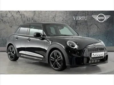 Used Mini Cooper Hatch 136 HP (100 kW) 2024 Black Hatchback