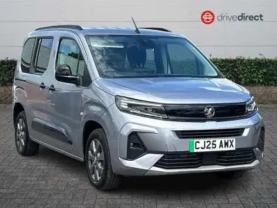 Used Vauxhall Combo Ultimate 100 kW (136 HP) 2025 Grey MPV