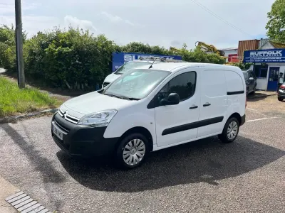 Gebraucht Citroën Berlingo 100 PS (73 kW) 2018 Weiß Van / Kleinbus