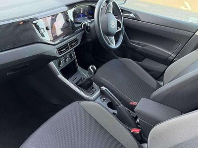 Usado VW Polo Life 95 CV (69 kW) 2023 Negro Utilitario