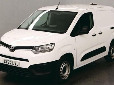 Used Toyota Proace Active 100 HP (73 kW) 2022 White MPV