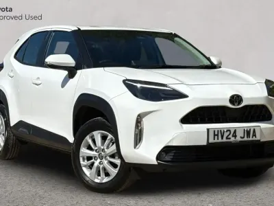 Used Toyota Yaris Cross 116 HP (85 kW) 2024 Pure white SUV
