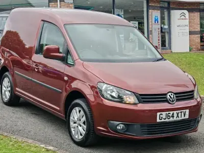 Used VW Caddy Highline 102 HP (75 kW) 2014 Red MPV