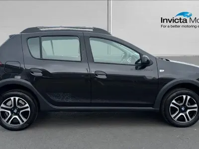 Used Dacia Sandero Stepway 90 HP (66 kW) 2020 Pearl black metallic Hatchback