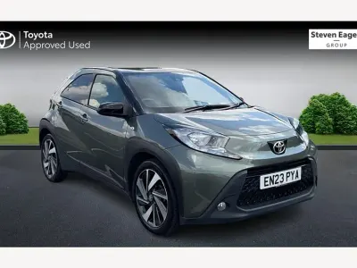 Used Toyota Aygo X 72 HP (52 kW) 2023 Green SUV