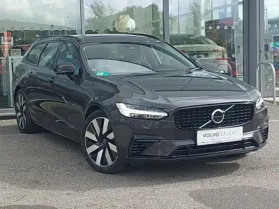 Used Volvo V90 Plus 350 HP (257 kW) 2025 Grey Estate