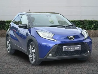 Used Toyota Aygo X 72 HP (52 kW) 2024 Blue SUV