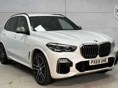 Używany BMW X5 M Sport 395 KM (290 kW) 2020 Biały SUV