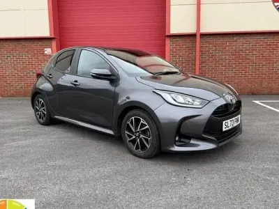 Usata Toyota Yaris Hybrid Design 116 CV (85 kW) 2026 Utilitaria