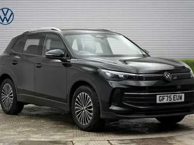 Usado VW Tiguan Match 148 HP (108 kW) 2025 Preto SUV