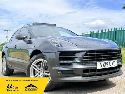 Used Porsche Macan 354 HP (260 kW) 2019 Grey SUV