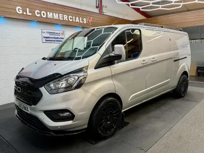 Used Ford Transit Custom Limited 130 HP (95 kW) 2023 Silver Van