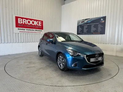 Used Mazda 2 Inclusive 115 HP (84 kW) 2018 Blue Hatchback