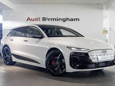 Begagnad Audi A6 e-tron Performance 269 kW (367 HK) 2025 Vit Kombi