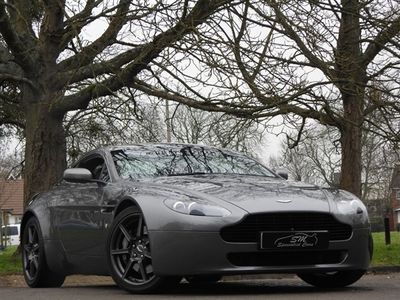 Aston Martin V8 Vantage