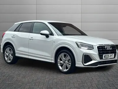 Used Audi Q2 S-Line 150 HP (110 kW) 2025 Glacier white SUV