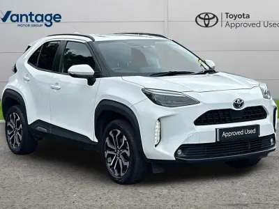 Used Toyota Yaris Cross Design 113 HP (83 kW) 2023 White SUV