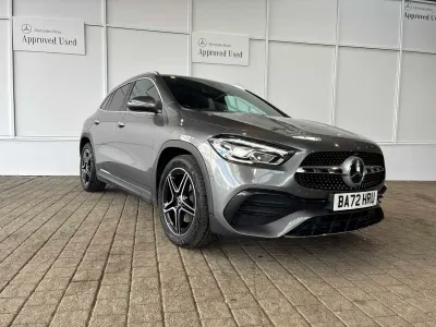 Usado Mercedes GLA180 AMG Line Premium 2022 Cinzento SUV