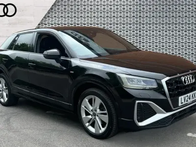 Second-hand Audi Q2 S-Line 150 CP (110 kW) 2024 Negru SUV