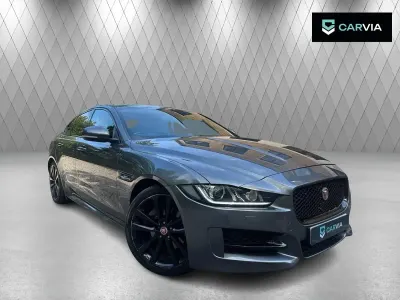 Gebraucht Jaguar XE R-Sport 180 PS (132 kW) 2018 Grau Limousine