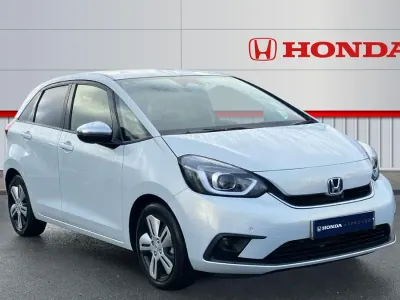 Used Honda Jazz Hybrid 109 HP (80 kW) 2021 White Hatchback