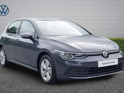 Used VW Golf VIII Life 150 HP (110 kW) 2023 Grey Hatchback