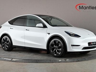 White Used 2022 Tesla Model Y Long Range AWD SUV | £26,195 (Fair price)