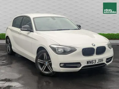 Used BMW 116 Sport Line 2013 White Hatchback
