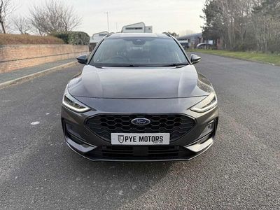 Usado Ford Focus ST-Line 2022 Gris Familiar
