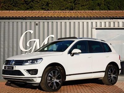 White Used 2015 VW Touareg R-line SUV | £13,990 (A bit pricey)